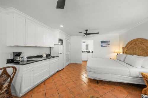 Tropic Isle At Anna Maria Island Inn - image 20
