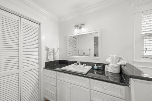 Tropic Isle At Anna Maria Island Inn - image 21