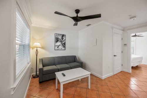 Tropic Isle At Anna Maria Island Inn - image 28