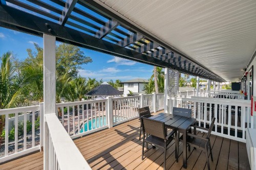Tropic Isle At Anna Maria Island Inn - image 7