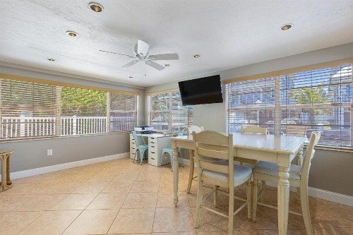 Anna Maria Island - Waterfront Escape - image 11