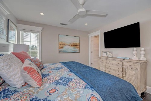 4 bed 4 and a half bath SLEEPS 10 elevator Heated Pool Spa Free WiFi boat dock - image 10