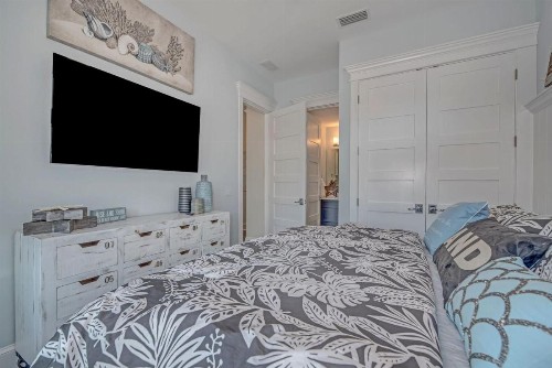 4 bed 4 and a half bath SLEEPS 10 elevator Heated Pool Spa Free WiFi boat dock - image 44