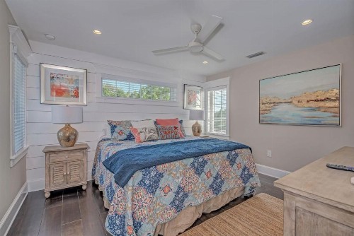 4 bed 4 and a half bath SLEEPS 10 elevator Heated Pool Spa Free WiFi boat dock - image 5