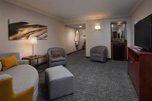 Courtyard by Marriott Bradenton Sarasota/Riverfront - image 27
