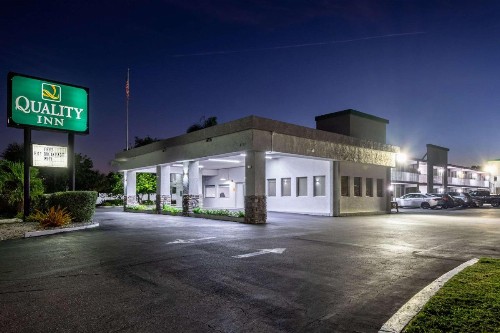 Quality Inn Bradenton - Sarasota North - image 3