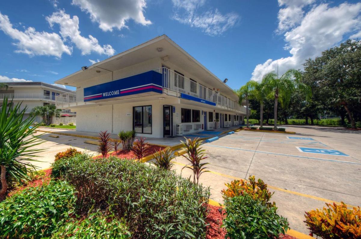 Motel 6-Bradenton FL - image 2