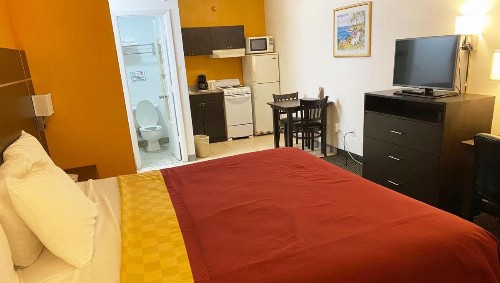 Magnuson Hotel Bradenton - image 11