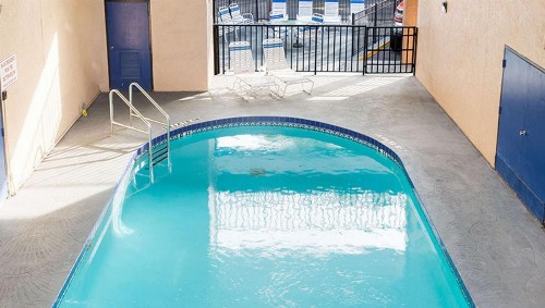 Magnuson Hotel Bradenton - image 9