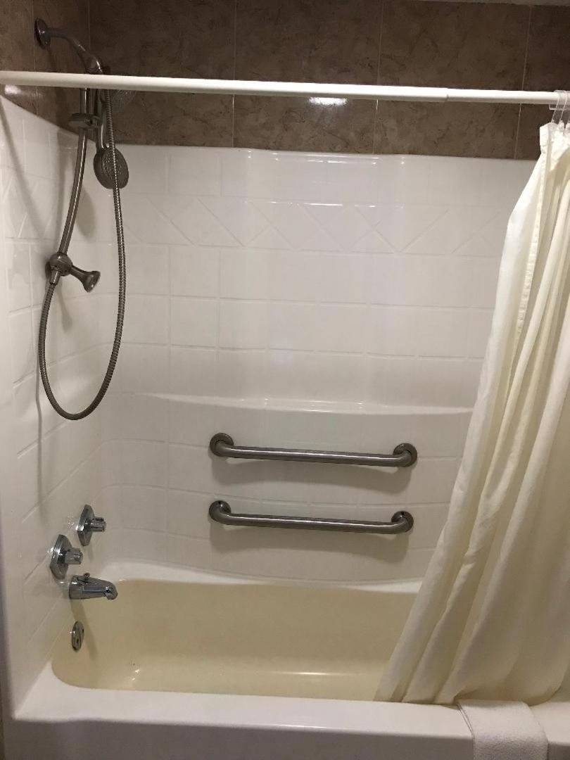Sunrise Inn - Bradenton - image 6