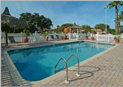 Americas Best Value Inn - Bradenton - image 2