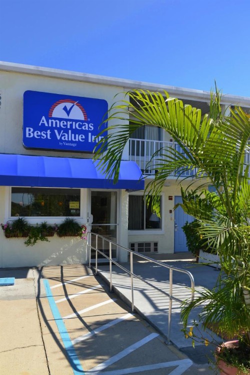 Americas Best Value Inn - Bradenton - image 28