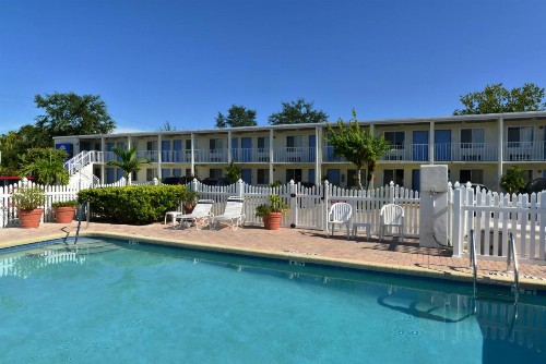 Americas Best Value Inn - Bradenton - image 29