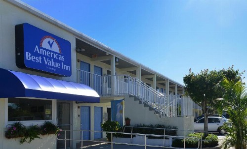 Americas Best Value Inn - Bradenton - image 5