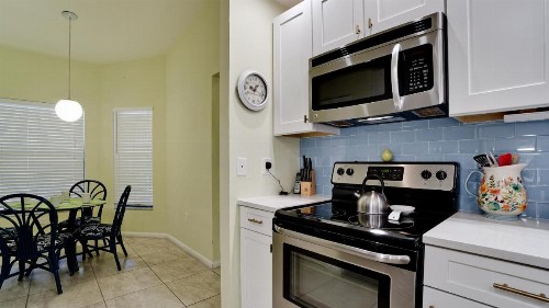 Shorewalk Vacation Villa - image 5