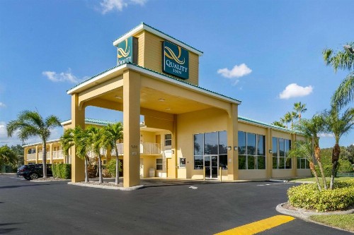 Quality Inn Bradenton North I-75 - image 1