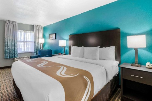 Quality Inn Bradenton North I-75 - image 12