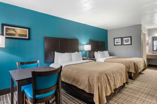 Quality Inn Bradenton North I-75 - image 9