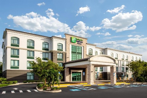 Holiday Inn Express & Suites Bradenton East-Lakewood Ranch an IHG Hotel