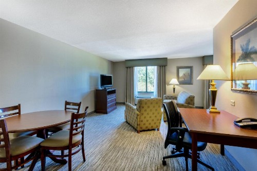 Holiday Inn Express & Suites Bradenton East-Lakewood Ranch an IHG Hotel - image 22