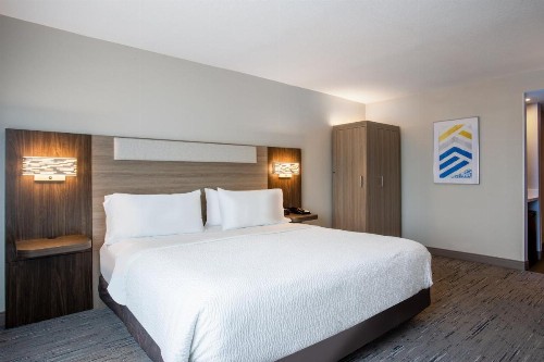 Holiday Inn Express & Suites Bradenton East-Lakewood Ranch an IHG Hotel - image 36