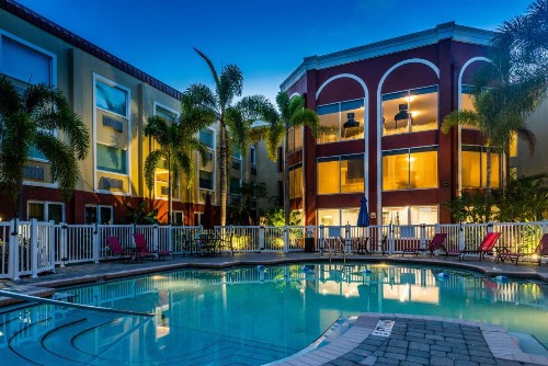 Holiday Inn Express Hotel & Suites Bradenton West an IHG Hotel - image 29