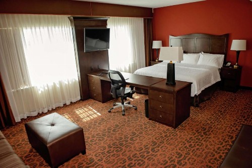 Hampton Inn & Suites Bradenton - image 12