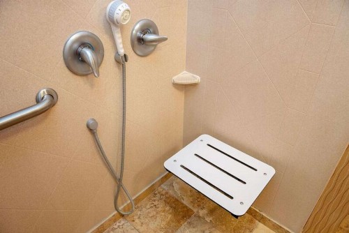 Hampton Inn & Suites Bradenton - image 16