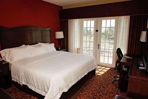 Hampton Inn & Suites Bradenton - image 18