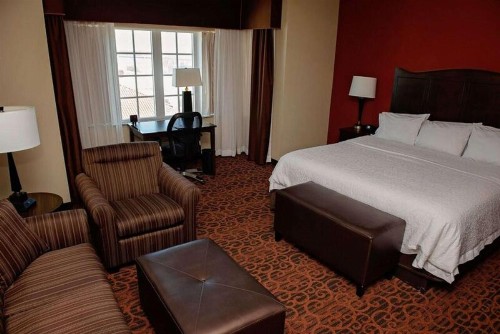 Hampton Inn & Suites Bradenton - image 20