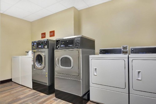TownePlace Suites by Marriott Sarasota/Bradenton West - image 13