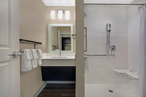 TownePlace Suites by Marriott Sarasota/Bradenton West - image 15