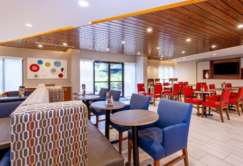 Holiday Inn Express Tampa-Brandon an IHG Hotel - image 30