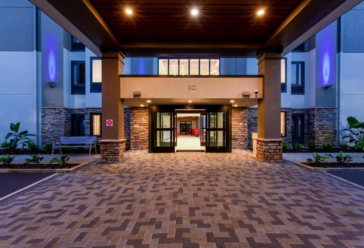 Holiday Inn Express Tampa-Brandon an IHG Hotel - image 4