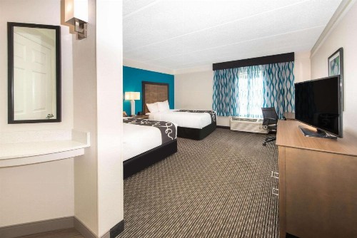 La Quinta by Wyndham Tampa Brandon Regency Park - image 11
