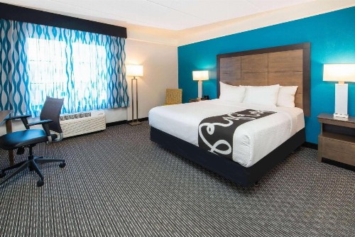 La Quinta by Wyndham Tampa Brandon Regency Park - image 16