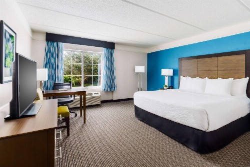 La Quinta by Wyndham Tampa Brandon Regency Park - image 19