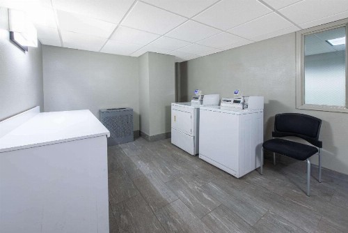 La Quinta by Wyndham Tampa Brandon Regency Park - image 26