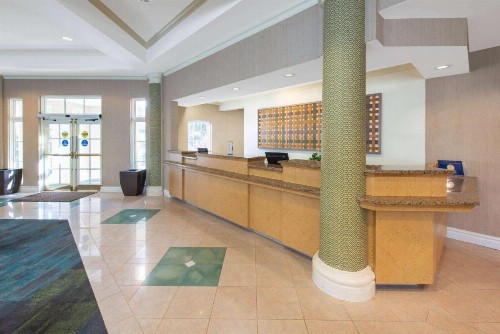 La Quinta by Wyndham Tampa Brandon Regency Park - image 5