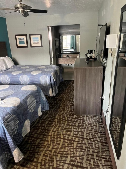 Brandon Motor Lodge - image 25