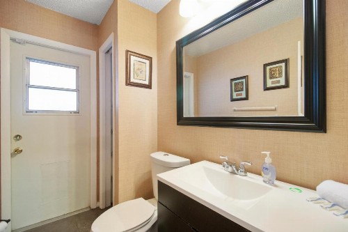 Tampa Bay Pool Home with Heated Pool - image 10