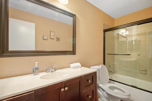 Tampa Bay Pool Home with Heated Pool - image 12