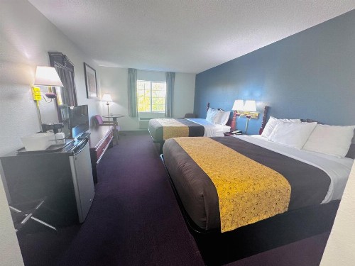 Scenic Hills Inn - image 17