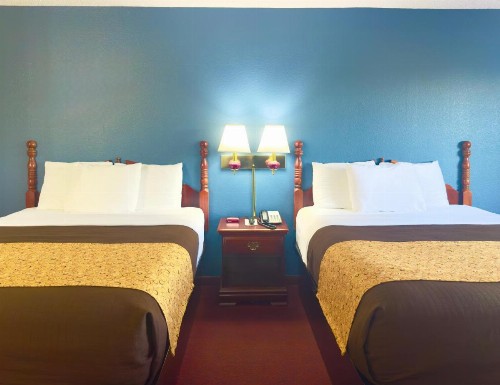 Scenic Hills Inn - image 25