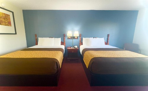 Scenic Hills Inn - image 29