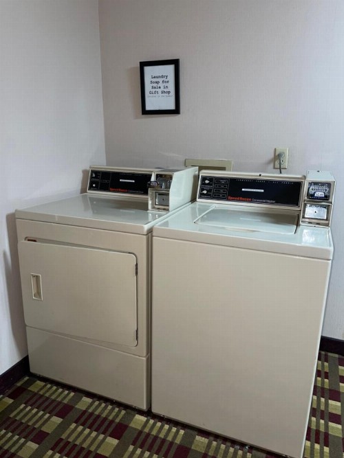 Scenic Hills Inn - image 3