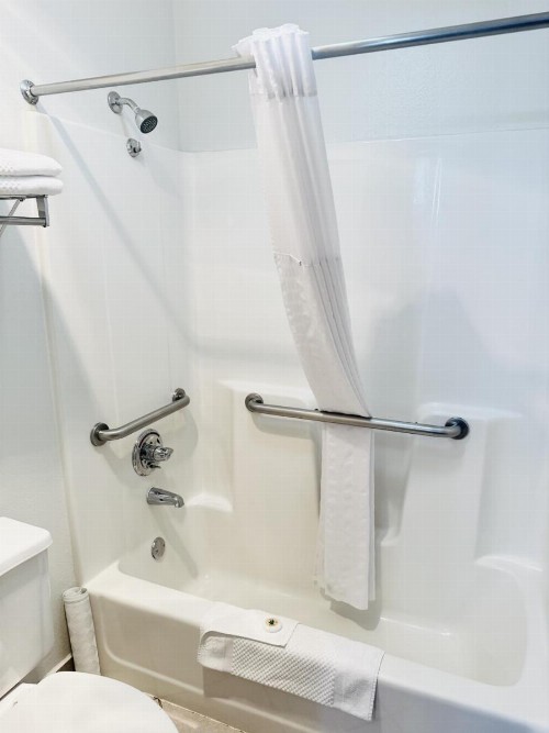 Scenic Hills Inn - image 30