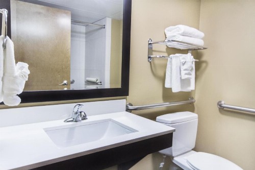 Grand Oaks Hotel - image 11