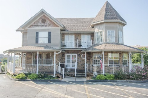 Gazebo Inn - image 21