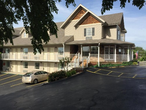 Gazebo Inn - image 36